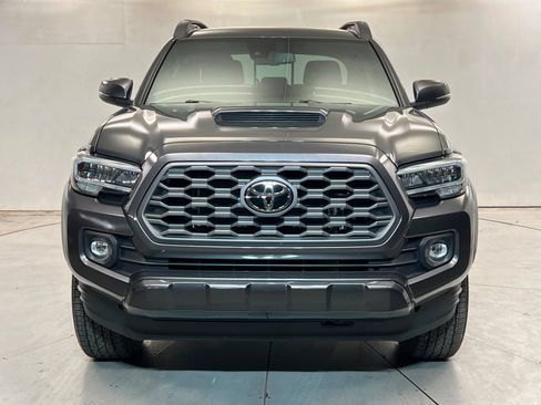Certified 2023 Toyota Tacoma TRD Sport AWD/4WD image 9