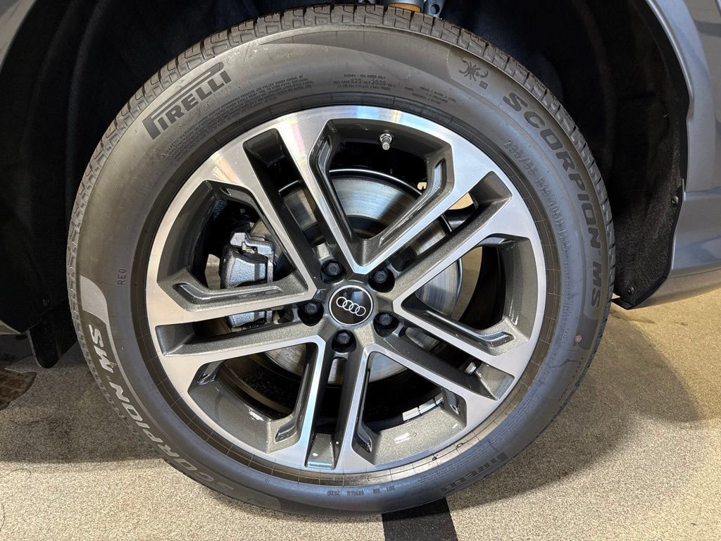 New 2026 Audi Q5 Premium AWD/4WD image 11