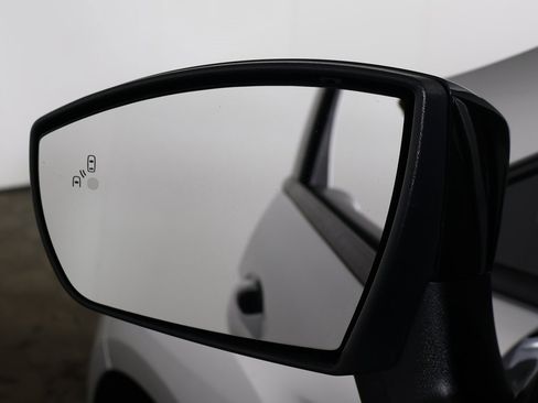 Used 2019 Ford EcoSport SES w/ SES Black Appearance Package image 33