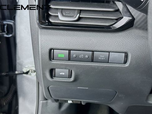Used 2025 Nissan Sentra SV FWD image 13