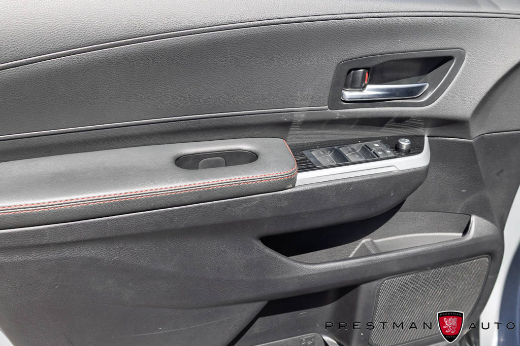 Used 2025 Toyota Sienna XSE FWD image 27