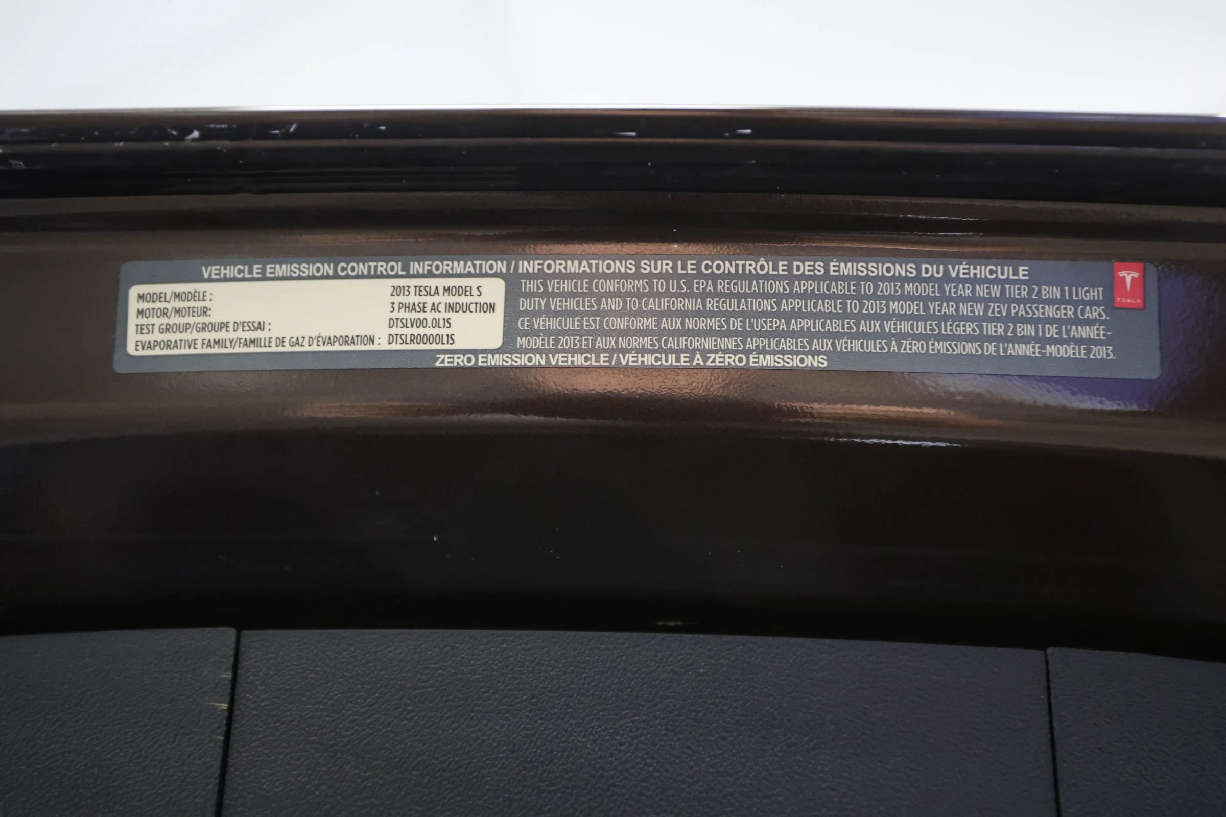Used 2013 Tesla Model S Performance RWD image 53