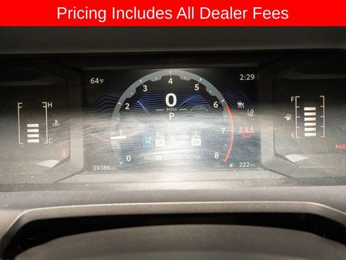Used 2024 Toyota Tacoma SR5 AWD/4WD image 16