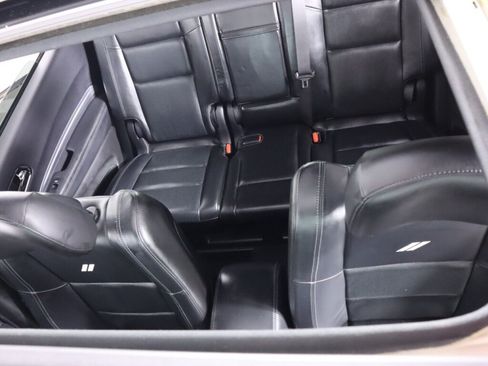 Used 2019 Dodge Durango R/T w/ Technology Group AWD/4WD image 30