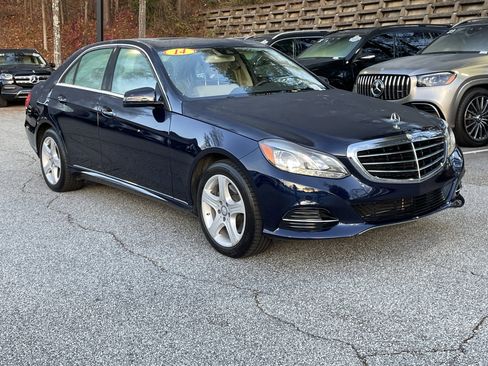 Used 2014 Mercedes-Benz E 350 Sedan image 5