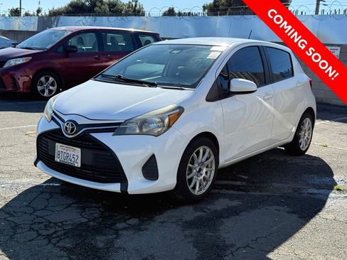 Used 2017 Toyota Yaris L w/ Carpet Mat Package image 3
