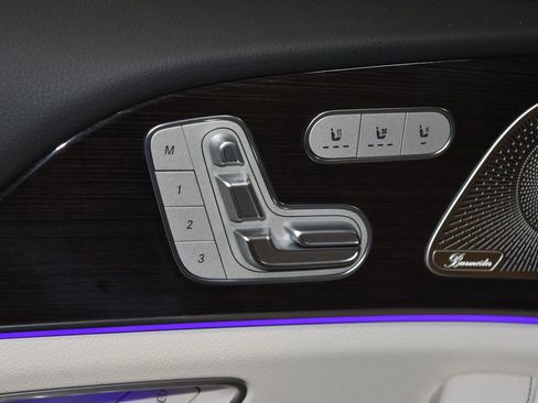 Certified 2025 Mercedes-Benz GLS 450 4MATIC image 5