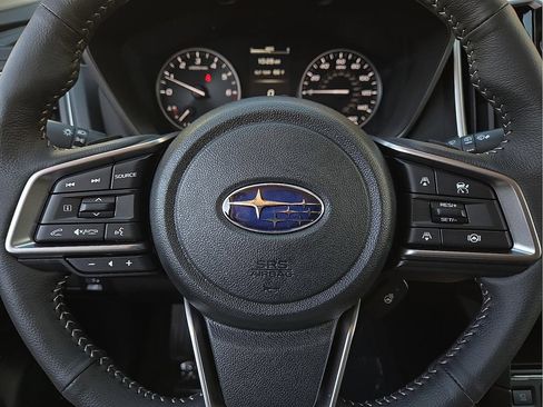 Used 2025 Subaru Ascent Limited AWD/4WD image 38