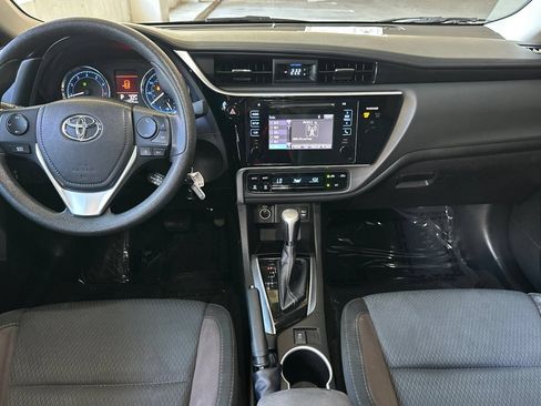 Used 2017 Toyota Corolla LE w/ Carpet Mat Package (TMS) FWD image 15