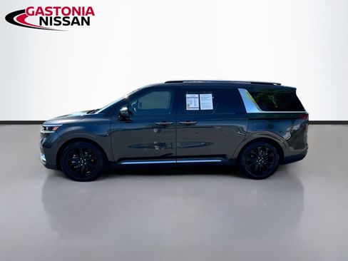 Used 2022 Kia Carnival SX FWD image 5