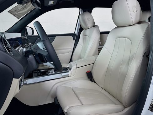 New 2026 Mercedes-Benz GLB 250 image 16