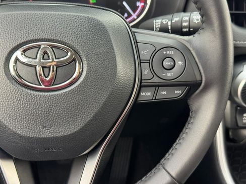 Used 2024 Toyota RAV4 XLE Premium image 21