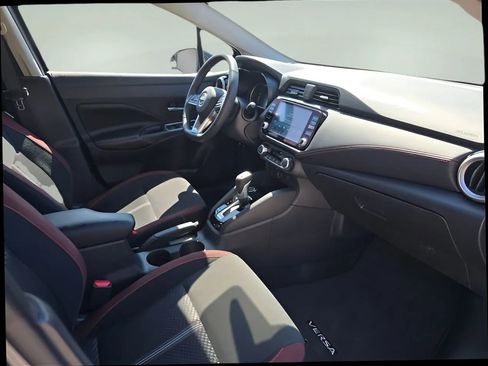 Used 2024 Nissan Versa SR w/ Trunk Package image 28