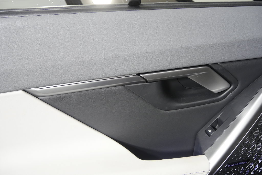 Certified 2024 BMW i5 eDrive40i w/ Executive Package RWD image 15