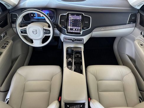 Used 2023 Volvo XC90 T8 Plus w/ Protection Package Premier AWD/4WD image 4