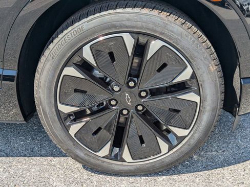 New 2024 Chevrolet Blazer EV RS image 9