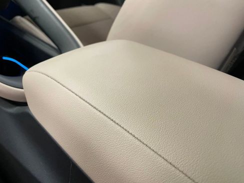 Used 2025 Porsche Macan 4 Electric image 43