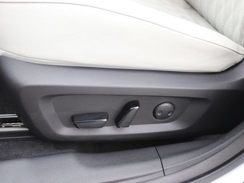 Used 2026 Mitsubishi Outlander SEL AWD/4WD image 29