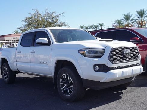 Used 2023 Toyota Tacoma TRD Sport AWD/4WD image 3