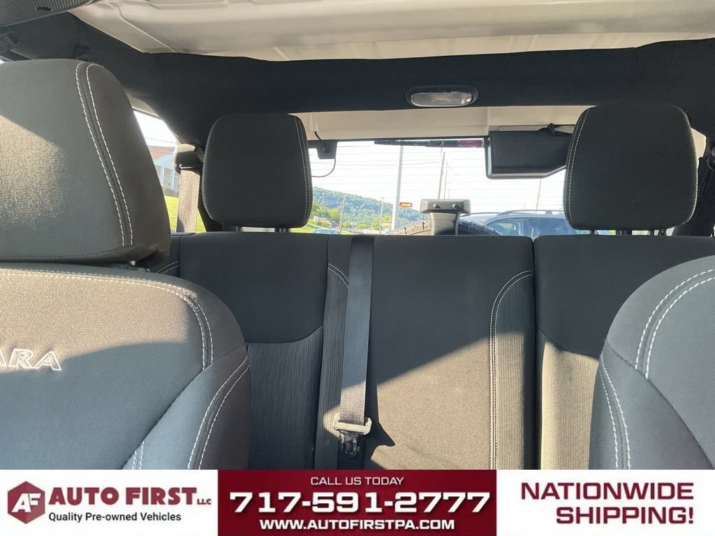 Used 2018 Jeep Wrangler Unlimited Sahara AWD/4WD image 22