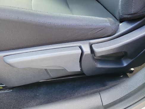 Certified 2025 Nissan Sentra S FWD image 17