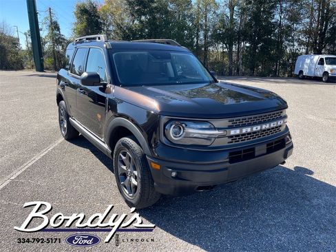 Used 2021 Ford Bronco Sport Badlands w/ Badlands Package image 2