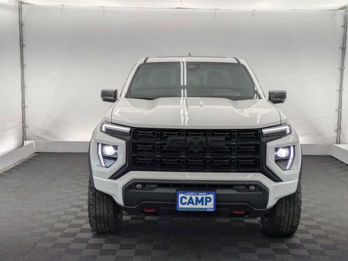 Used 2024 GMC Canyon AT4 w/ AT4 Premium Package AWD/4WD image 9