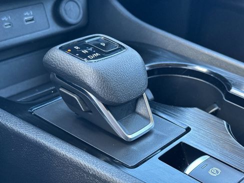 Used 2023 Nissan Rogue SV image 19