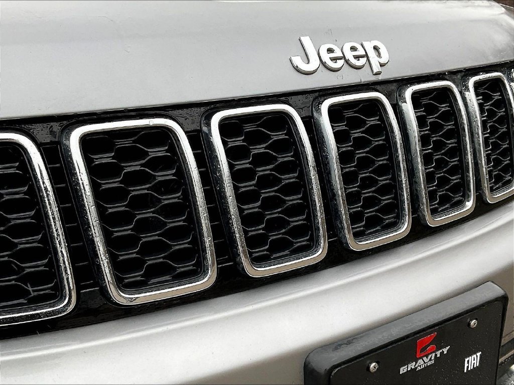 Used 2020 Jeep Grand Cherokee Limited AWD/4WD image 33