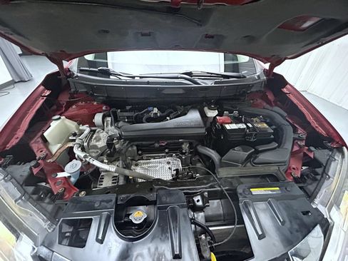 Used 2019 Nissan Rogue SV AWD/4WD image 24