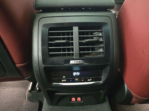 Certified 2025 BMW X4 xDrive30i w/ Premium Package image 25