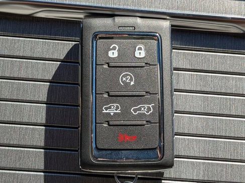 New 2026 Jeep Grand Wagoneer Limited AWD/4WD image 33