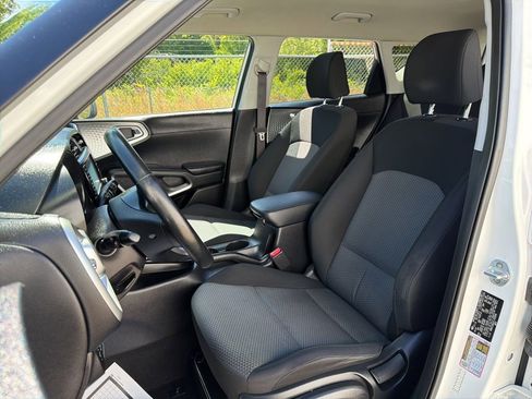 Used 2020 Kia Soul X-Line FWD image 21