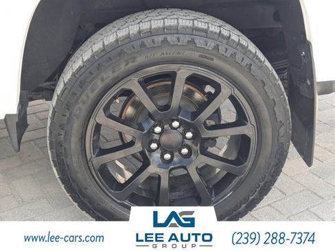 Used 2018 GMC Canyon Denali image 9