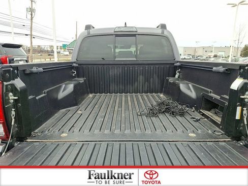 Certified 2019 Toyota Tacoma SR image 28