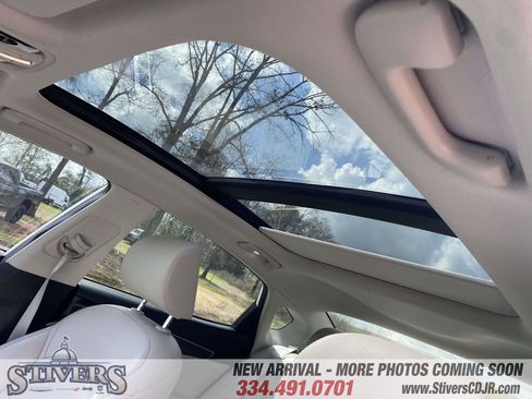 Used 2020 Kia Cadenza Technology image 22