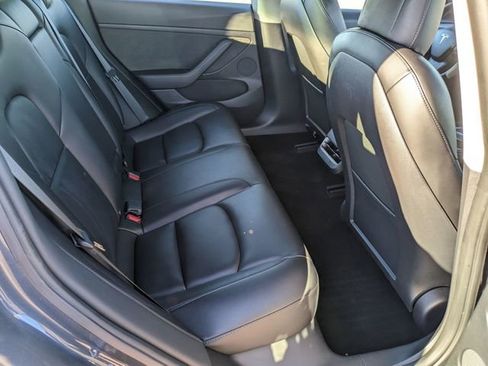 Used 2021 Tesla Model 3 Standard Range Plus image 27