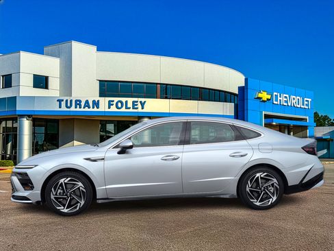 Used 2026 Hyundai Sonata SEL image 2