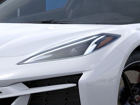 New 2025 Chevrolet Corvette E-Ray image 10