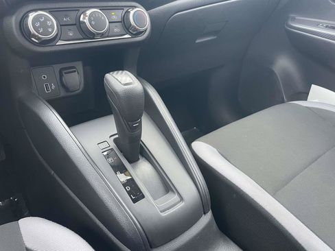 Used 2025 Nissan Versa S FWD image 30