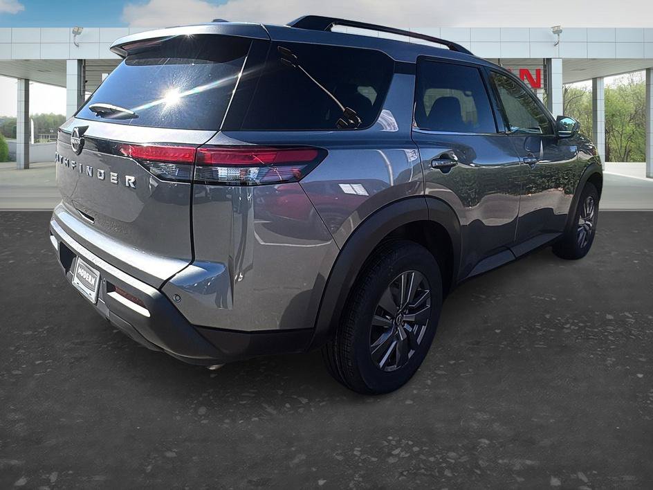 Certified 2025 Nissan Pathfinder SV FWD image 5