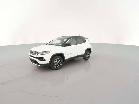 New 2026 Jeep Compass Limited image 4