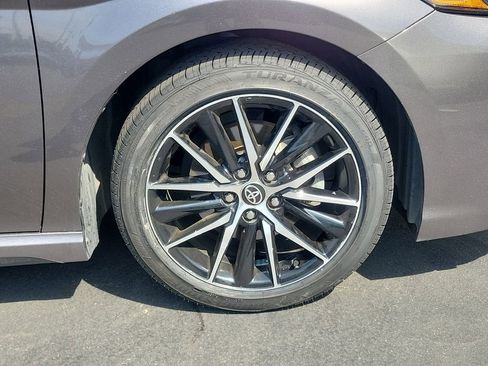 Used 2024 Toyota Camry SE w/ Blackout Package (TMS) image 7