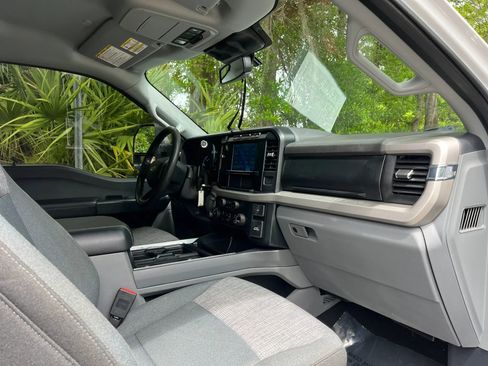 Used 2023 Ford F250 XLT w/ FX4 Off-Road Package AWD/4WD image 16