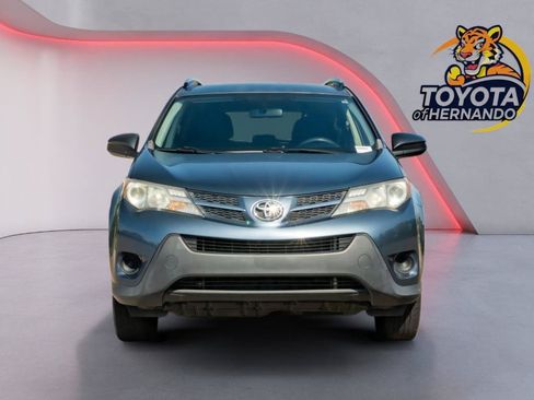 Used 2014 Toyota RAV4 LE AWD/4WD image 2
