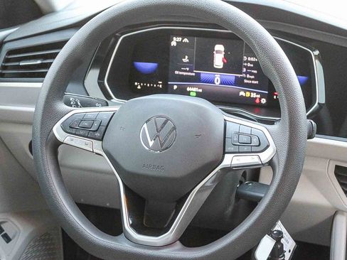 Used 2022 Volkswagen Jetta S image 16
