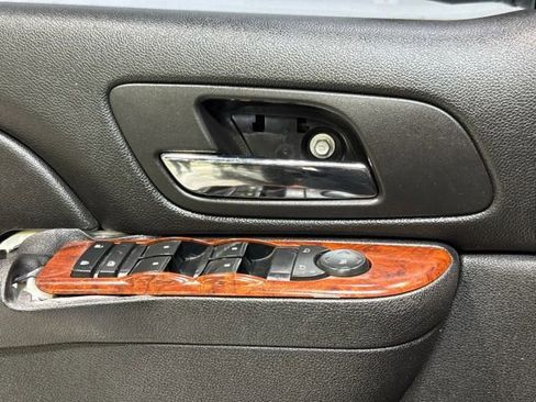 Used 2013 Chevrolet Avalanche LS image 10