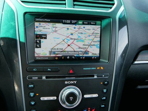 Used 2016 Ford Explorer Limited image 22