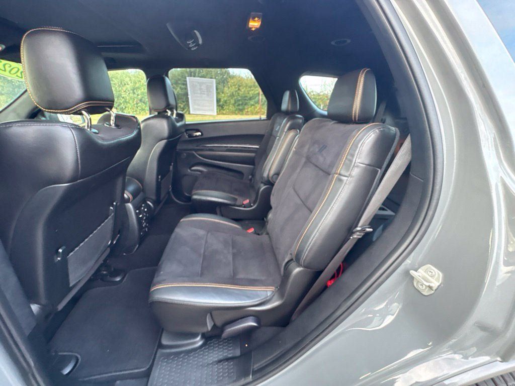 Used 2023 Dodge Durango R/T w/ Hemi Orange Plus Package AWD/4WD image 18