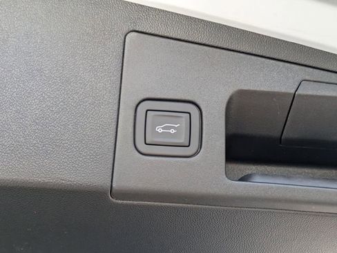 New 2026 Cadillac XT5 Premium Luxury w/ Driver Assist Package image 16